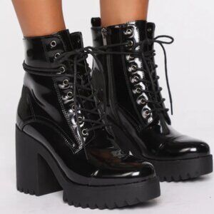Black Platform Lace-Up Ankle Boots Fashion Nova Size 7